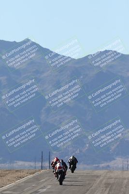 media/Dec-07-2025-CVMA (Sun) [[3e7d2de5dc]]/Race 7-Formula Lightweight Twins Shootout/